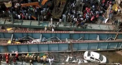 Ponte desaba e deixa pelo menos 15 mortos e cem soterrados na Índia