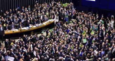 PDT abre processo de expulsão contra deputados que votaram pelo impeachment