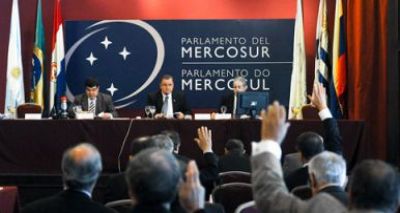 Bancada brasileira se retira de reunião em protesto no parlamento do Mercosul