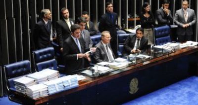Senado elege comissão especial que vai analisar pedido de impeachment de Dilma