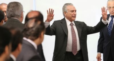 Centrais se reúnem com Temer e criticam idade mínima para aposentadoria