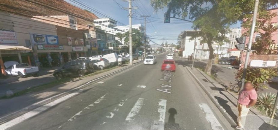 Homem reage e mata assaltante na Avenida Jorge Amado - Metro 1
