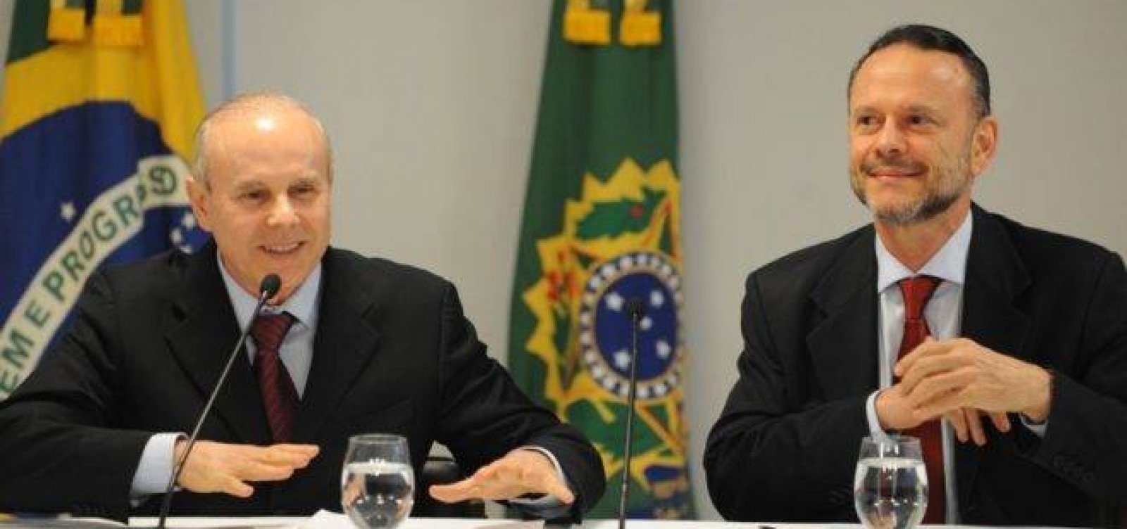 Resultado de imagem para mantega e coutinho