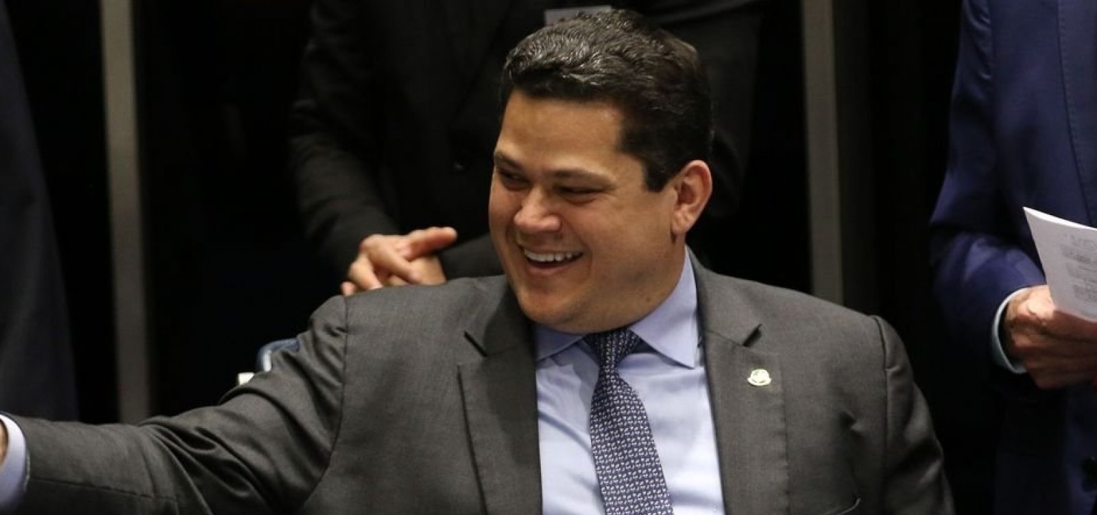 Alcolumbre briga na Justiça para que senadores mantenham sigilo de gastos - Metro 1