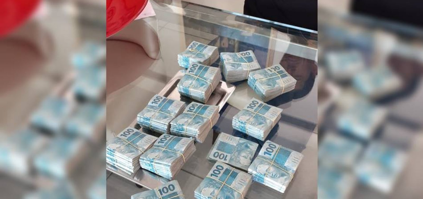 Resultado de imagem para justiça encontra R$ 11 milhões em conta de mãe de auditor da Receita preso