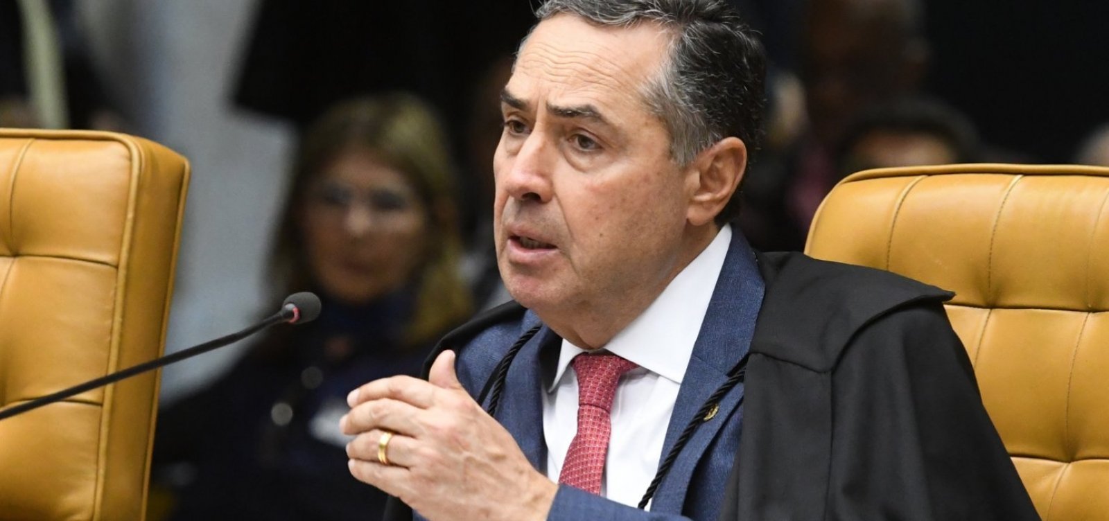 Ministro Luís Roberto Barroso é eleito novo presidente do TSE ...