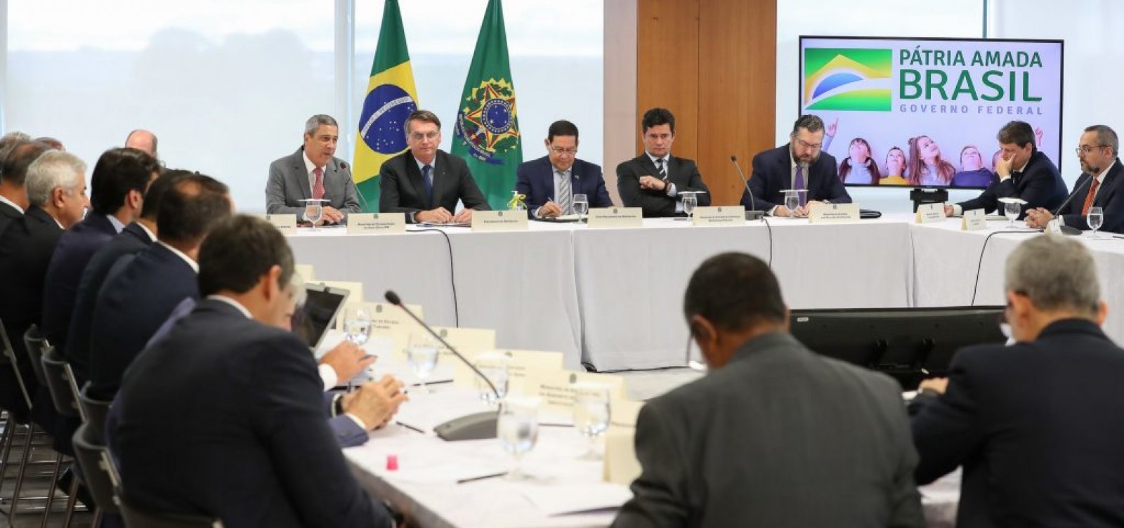 Vídeo da reunião ministerial do governo Bolsonaro é divulgado ...