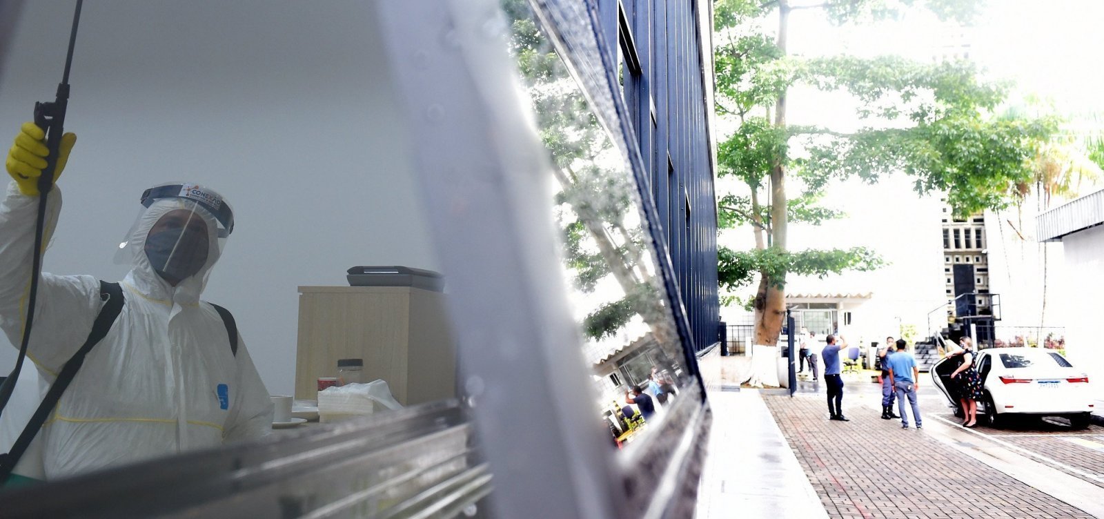 [Mundo passa de 1,5 milhão de mortes por Covid-19]