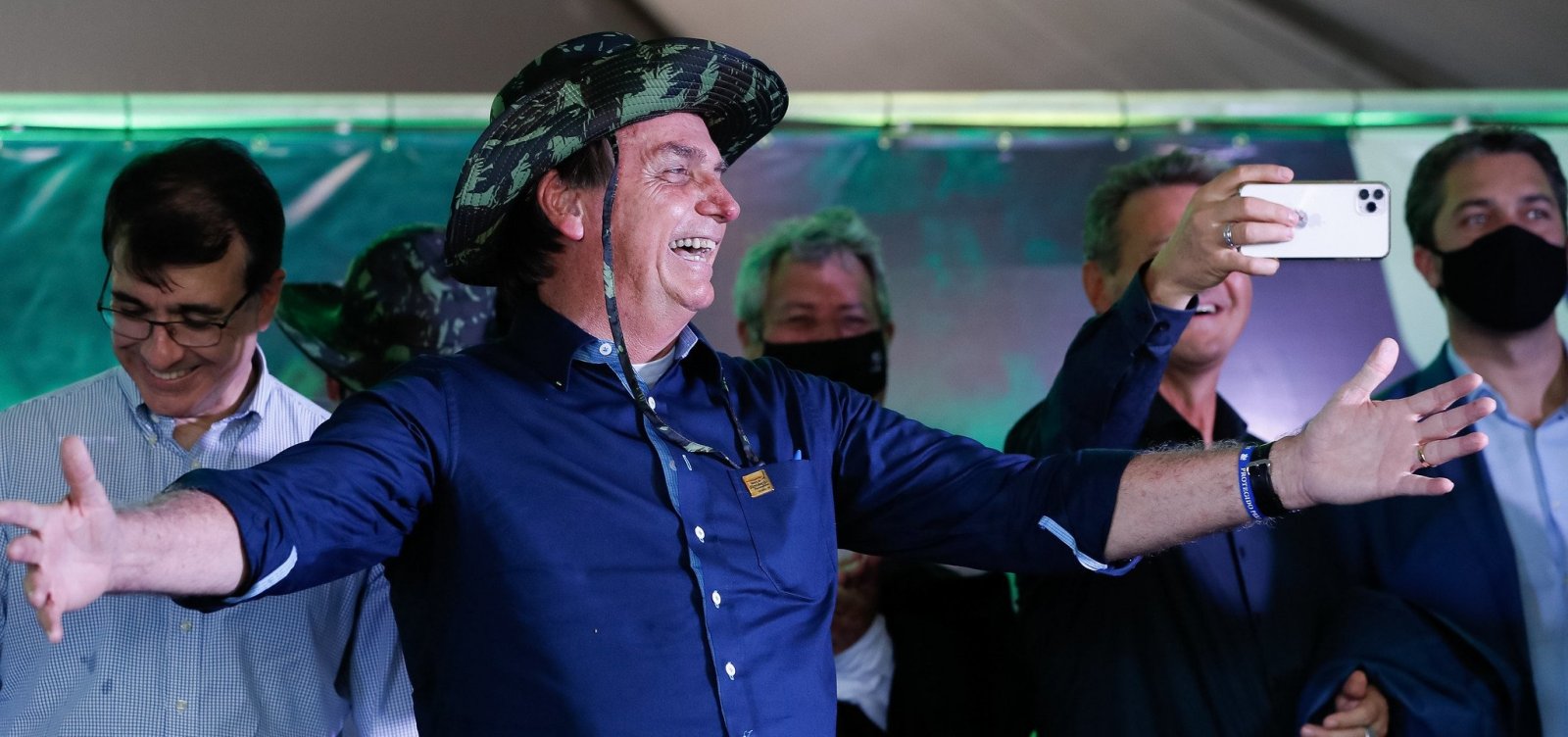 [Datafolha: avaliação de Bolsonaro se mantém no melhor nível]