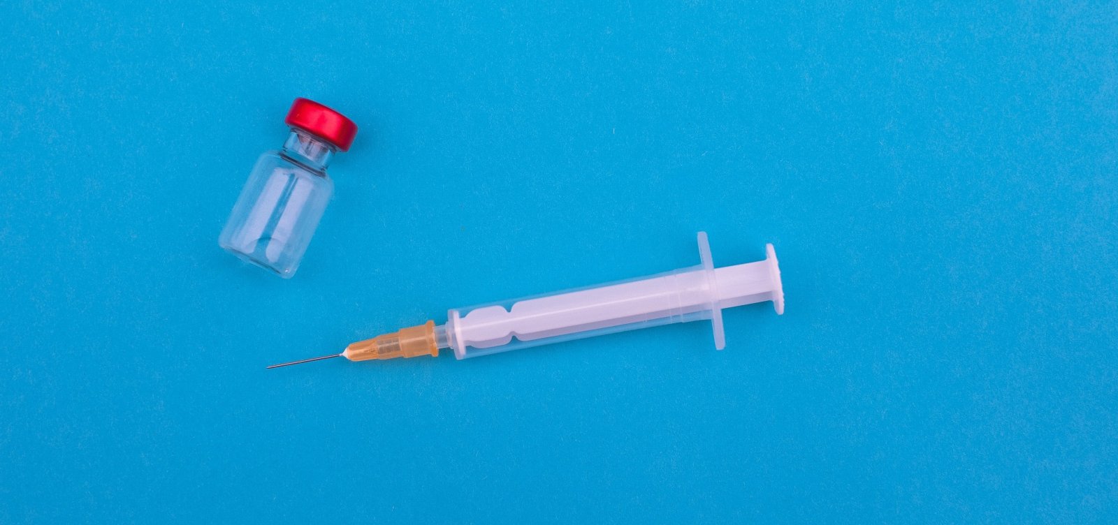 [Governo prevê iniciar vacinação contra Covid cinco dias após aval da Anvisa, diz Ministério da Saúde ]