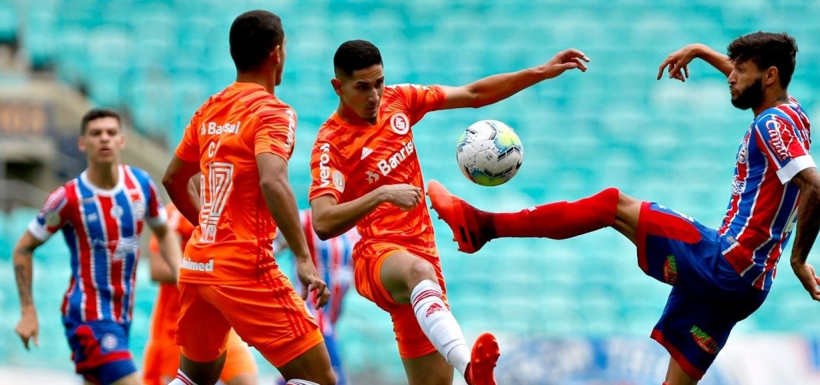 [Bahia perde para o Inter e chega à sexta derrota seguida no Brasileirão]