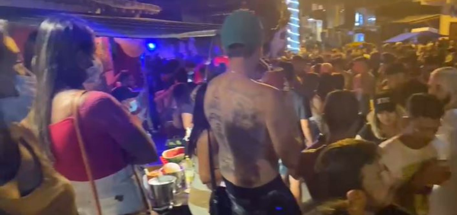 [Polícia Militar encerra festa com 700 pessoas em Itacaré; veja vídeo]