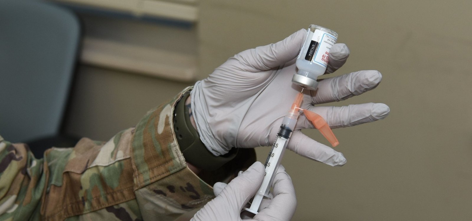 [Fabricante indiano de vacina volta atr&aacute;s e diz que venda a outros pa&iacute;ses est&aacute; permitida]