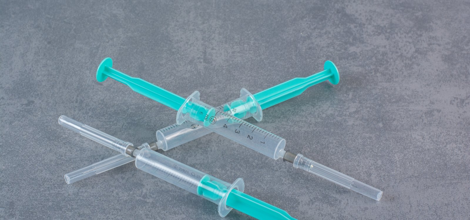 [Covid-19: Governo zera imposto de importação de seringas e agulhas até junho ]