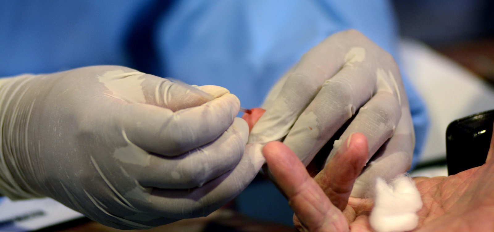 [Brasil tem 199.315 mortes por Covid-19, diz cons&oacute;rcio de imprensa]