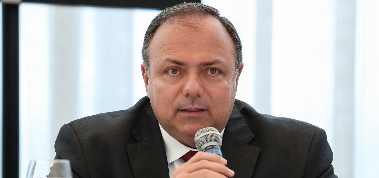 [Governo reconsidera evento de an&uacute;ncio da vacina&ccedil;&atilde;o ap&oacute;s colapso em Manaus ]