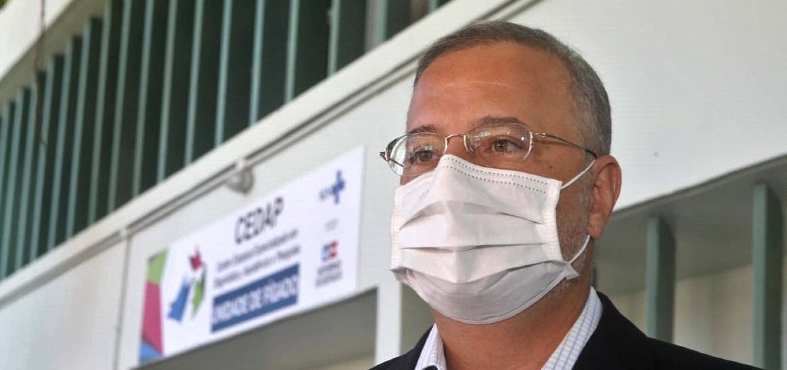 [Minist&eacute;rio mudou hor&aacute;rio de chegada das vacinas na Bahia sem explica&ccedil;&otilde;es, diz secret&aacute;rio de Sa&uacute;de]