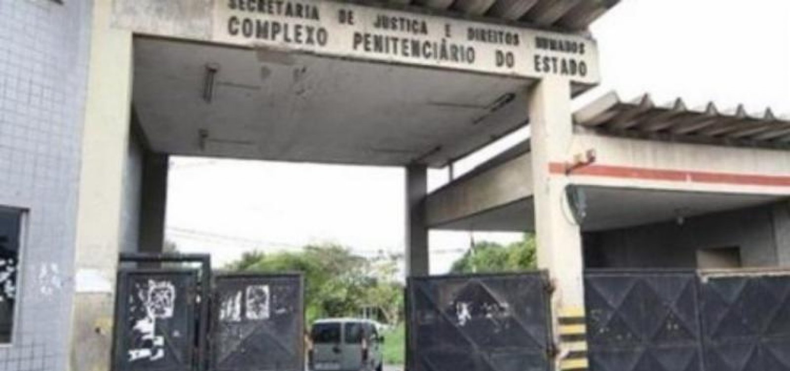 [Detentos fogem do Complexo Penitenciário da Mata Escura]
