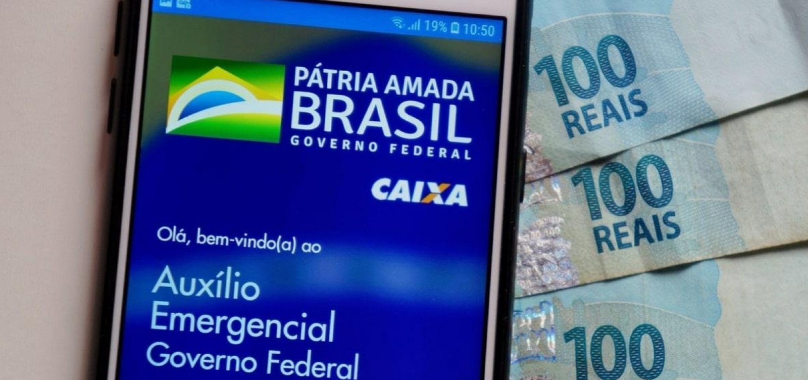 [Auxílio emergencial: Governo estuda 'imposto temporário' para bancar nova rodada do benefício]