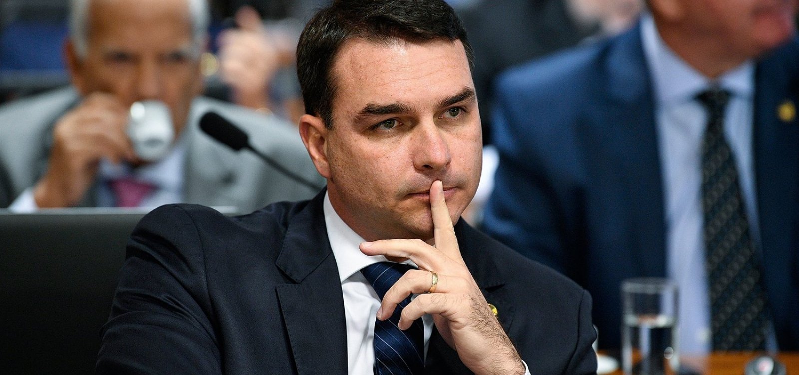 [Decisão sobre recursos de Flávio Bolsonaro no caso 'rachadinha' fica para depois do carnaval no STJ]