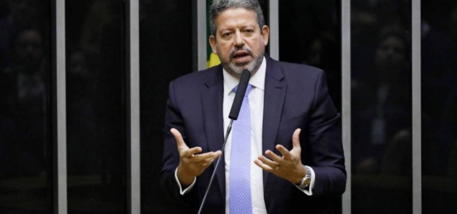 [Presidente da Câmara diz que vai conduzir análise da prisão de Daniel Silveira com 'serenidade e consciência']