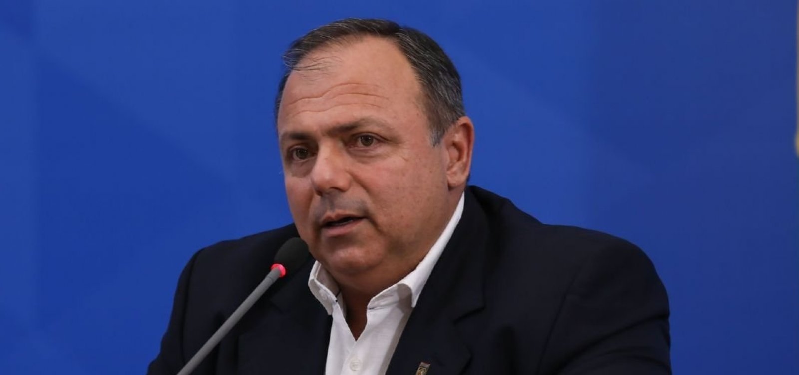 [Covid-19: Pazuello vai alterar o Plano Nacional de Vacinação para incluir professores como prioridade]