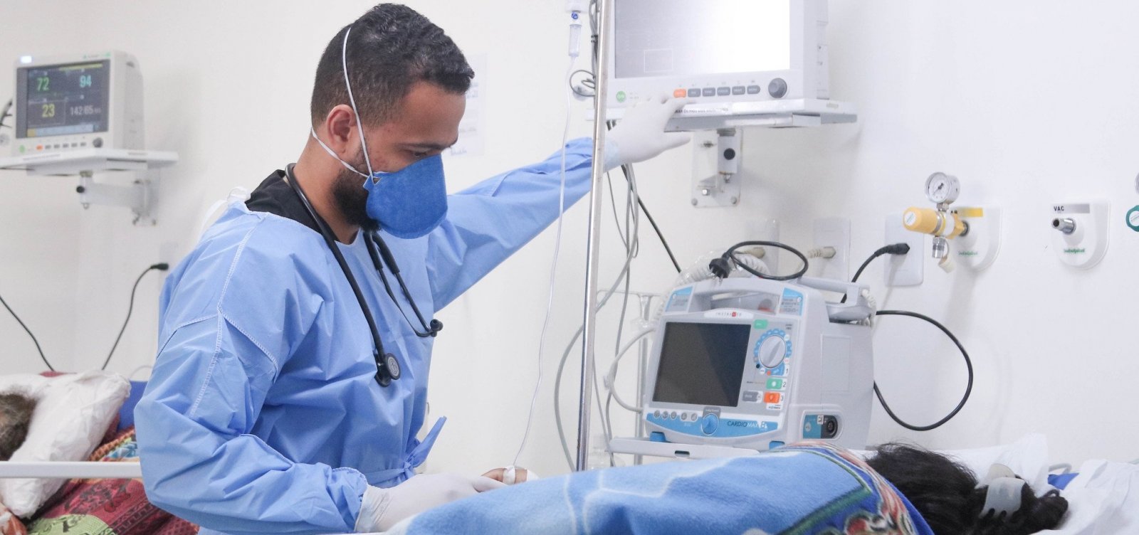 [Unidade destinada ao tratamento da Covid-19 em Lauro de Freitas atinge 100% de ocupa&ccedil;&atilde;o]