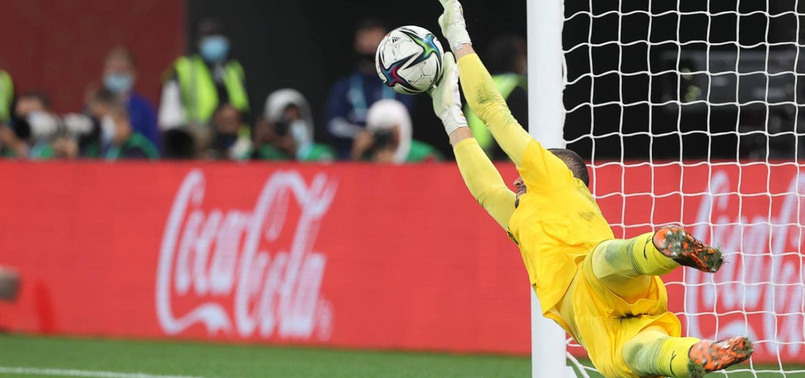 [Copa do Mundo 2022: Conmebol e Fifa suspendem os jogos de março das Eliminatórias]