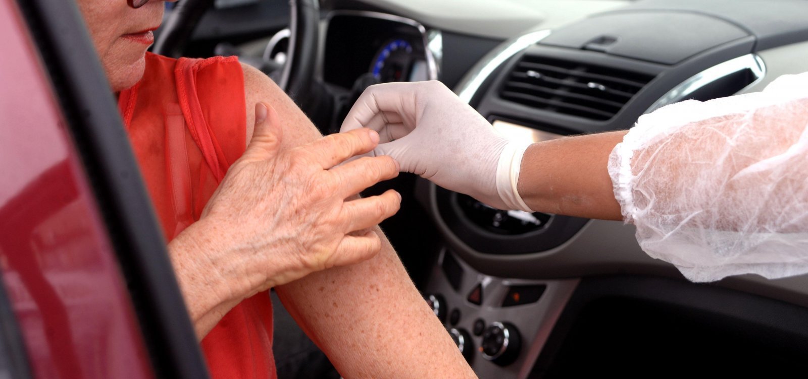 [Vacina&ccedil;&atilde;o para idosos com 78 anos ou mais em Salvador come&ccedil;a nesta segunda-feira; confira postos]
