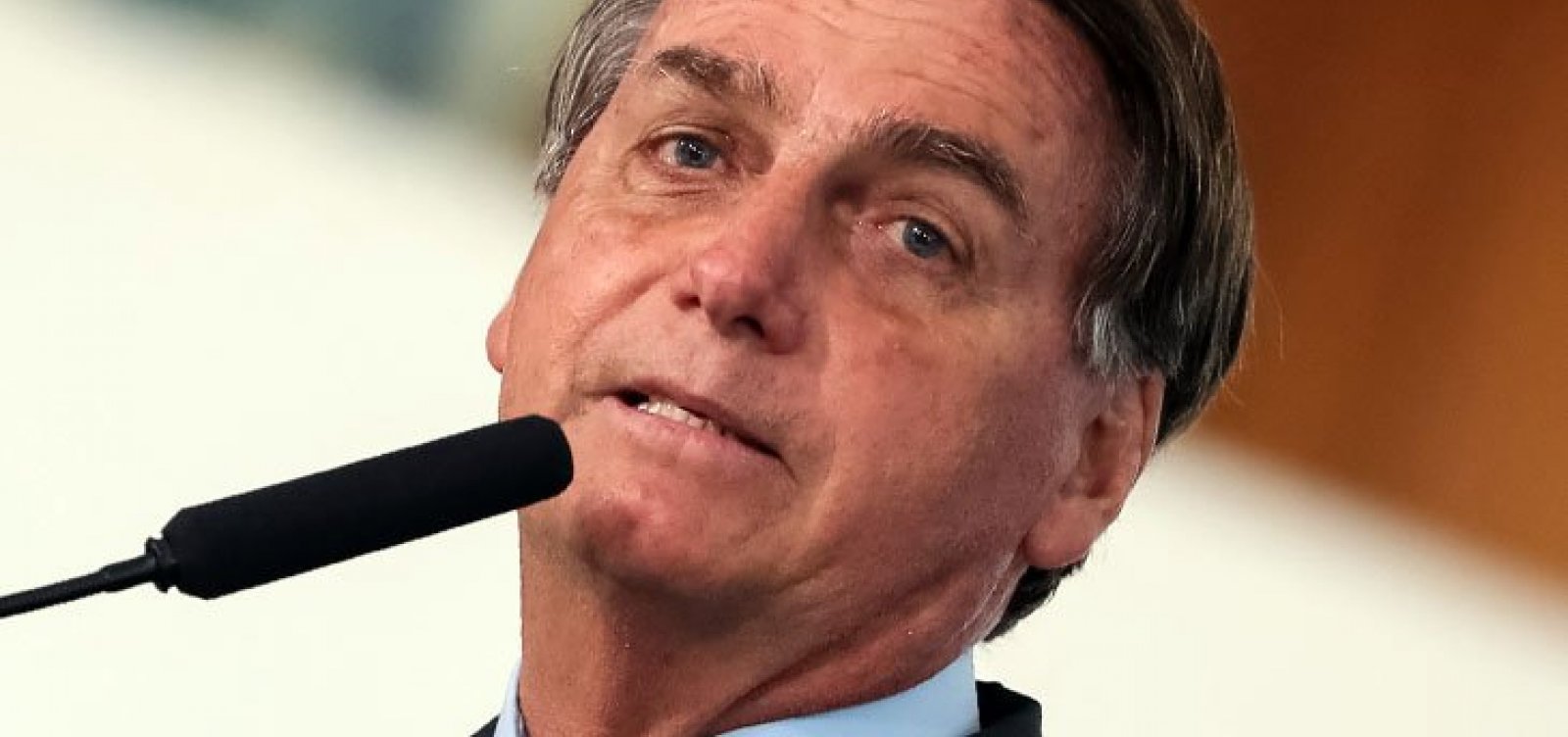 Bolsonaro diz que medidas restritivas são [Bolsonaro diz que medidas restritivas são