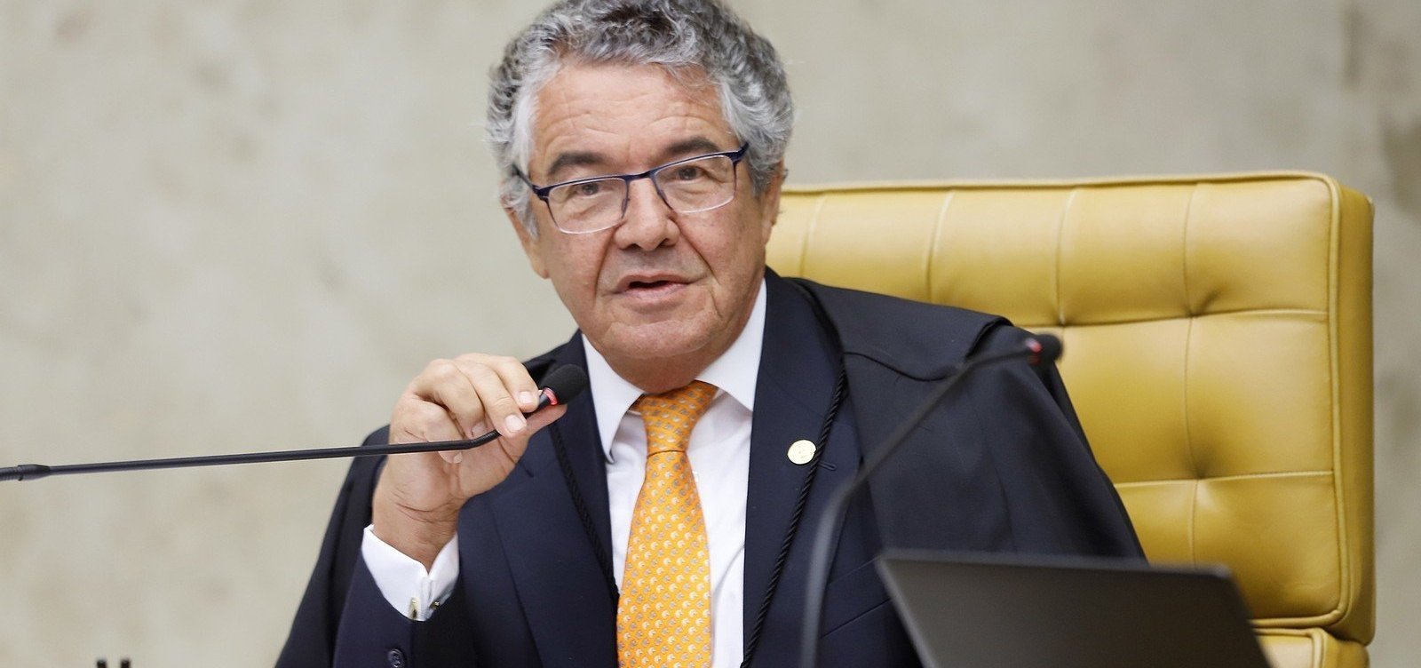 [Ministro Marco Aurélio nega ação de Bolsonaro contra estados que adotaram medidas de restrição]