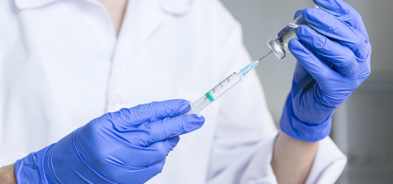 [Vacinas da Pfizer e Moderna são eficazes no controle da Covid após 1ª dose, diz estudo ]