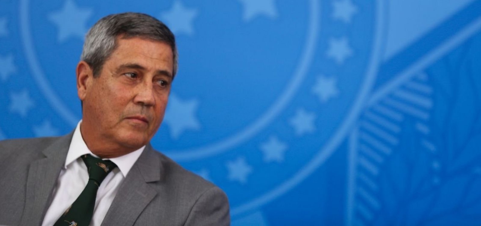 [Novo ministro da Defesa, Braga Netto se desgasta com colegas de farda por ceder a Bolsonaro]