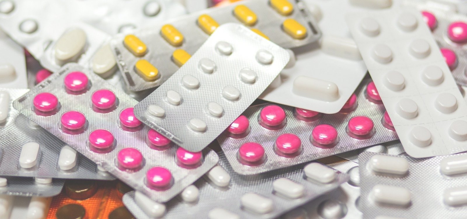 [Governo gastou R$ 125 milh&otilde;es em compras de Tamiflu e pagou at&eacute; 33% a mais na c&aacute;psula]