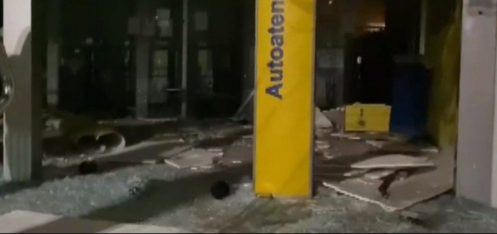 ['Novo Cangaço' ataca novamente e explode agência em Ubaíra]