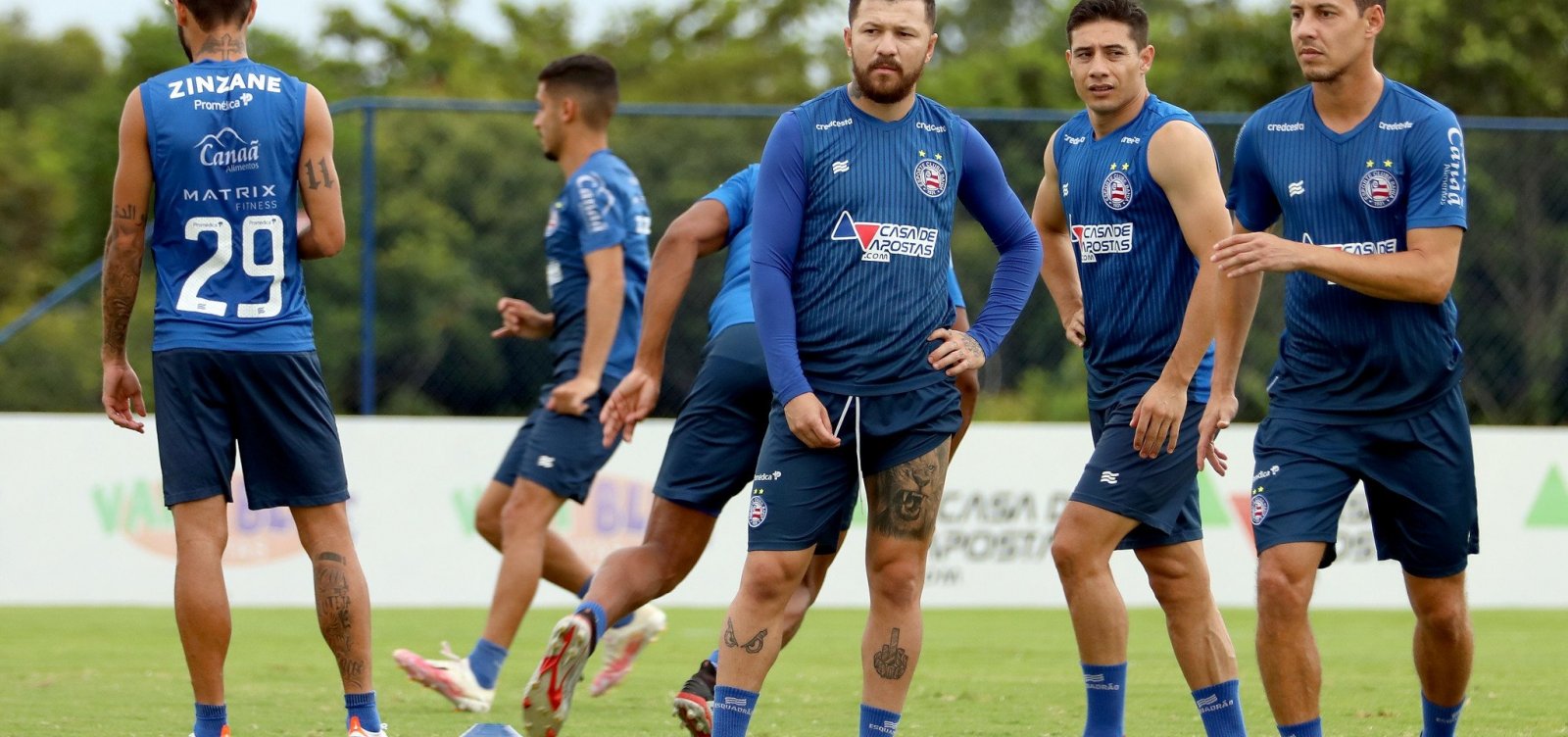 [Bahia enfrenta CRB buscando a semi da Copa do Nordeste]