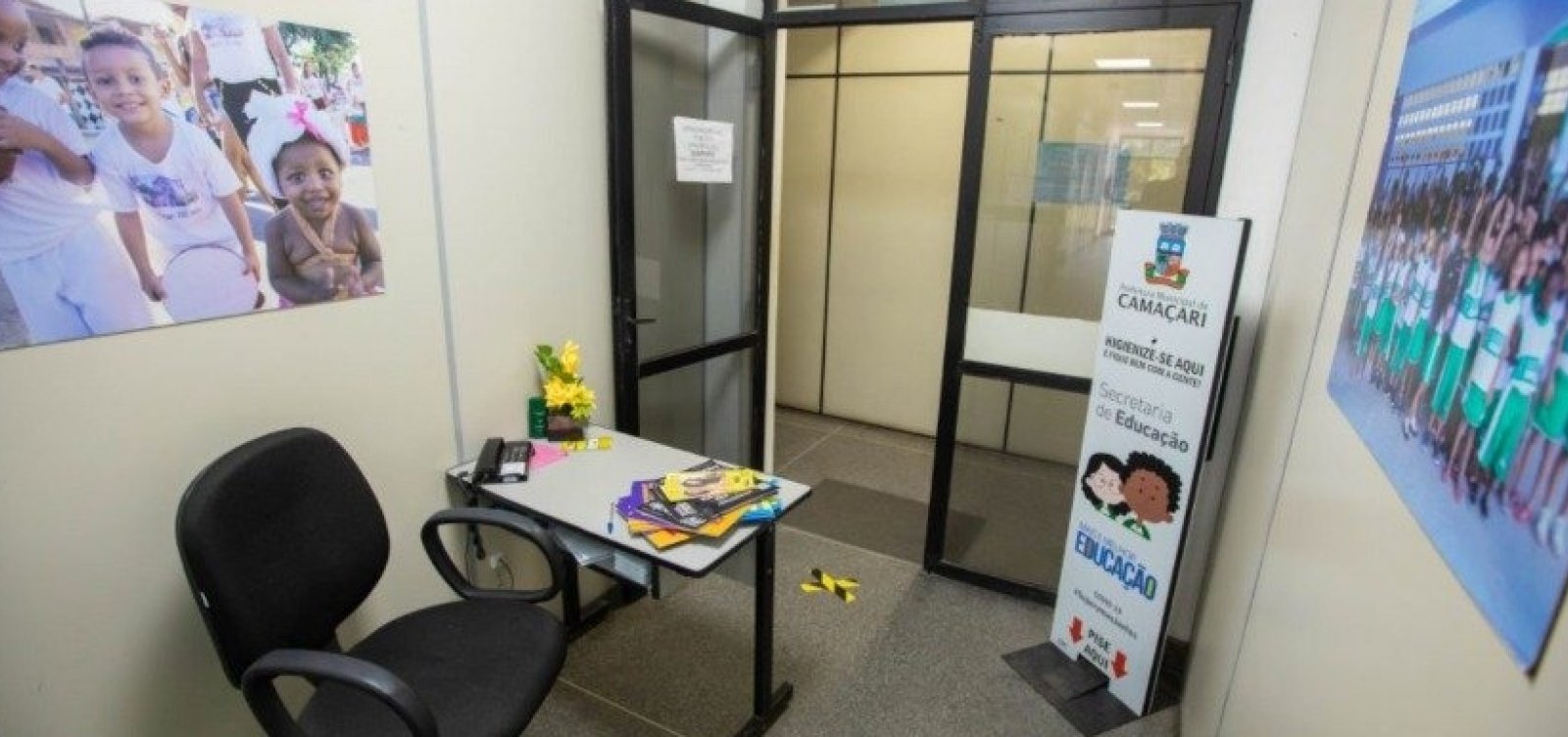 [Seguindo orienta&ccedil;&atilde;o da Sesab, Cama&ccedil;ari adia vacina&ccedil;&atilde;o de trabalhadores da educa&ccedil;&atilde;o]