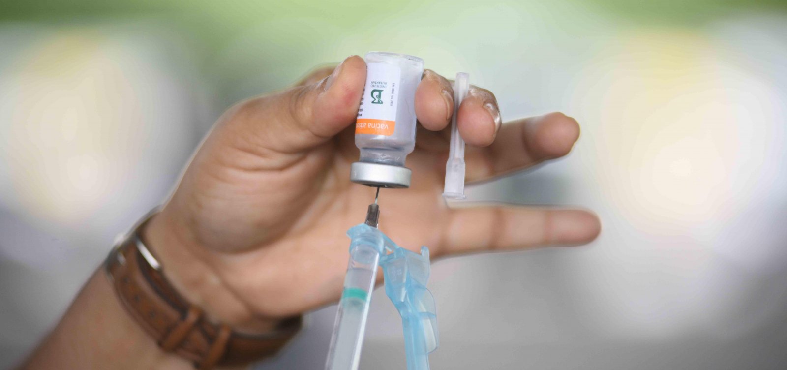 [Salvador vacina mais de 150 mil pessoas contra covid com duas doses]