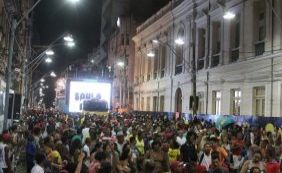 Gil elogia [Gil elogia