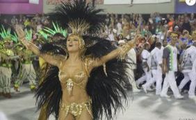 Cláudia Leitte brilha como rainha de bateria: [Cláudia Leitte brilha como rainha de bateria: