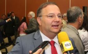 Mobilização de empresários contra o Aedes é [Mobilização de empresários contra o Aedes é