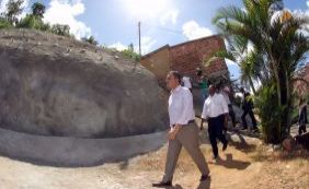 Rui entrega encostas em Pau da Lima e diz: [Rui entrega encostas em Pau da Lima e diz: