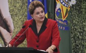 Presidente Dilma critica [Presidente Dilma critica