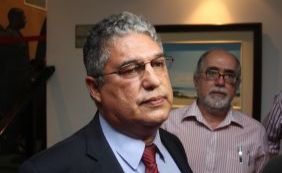 Deputado baiano do PT cita Globo como [Deputado baiano do PT cita Globo como