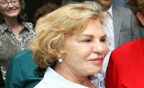 Ex-primeira dama pede que coxinhas [Ex-primeira dama pede que coxinhas