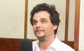 Wagner Moura defende Dilma e diz que presidente sofre [Wagner Moura defende Dilma e diz que presidente sofre