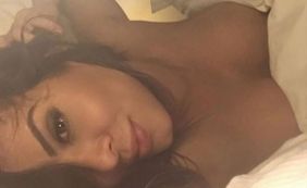 Cantora sensualiza nas redes sociais e enlouquece fãs: [Cantora sensualiza nas redes sociais e enlouquece fãs: