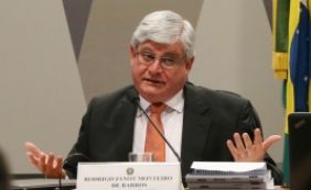Janot critica [Janot critica