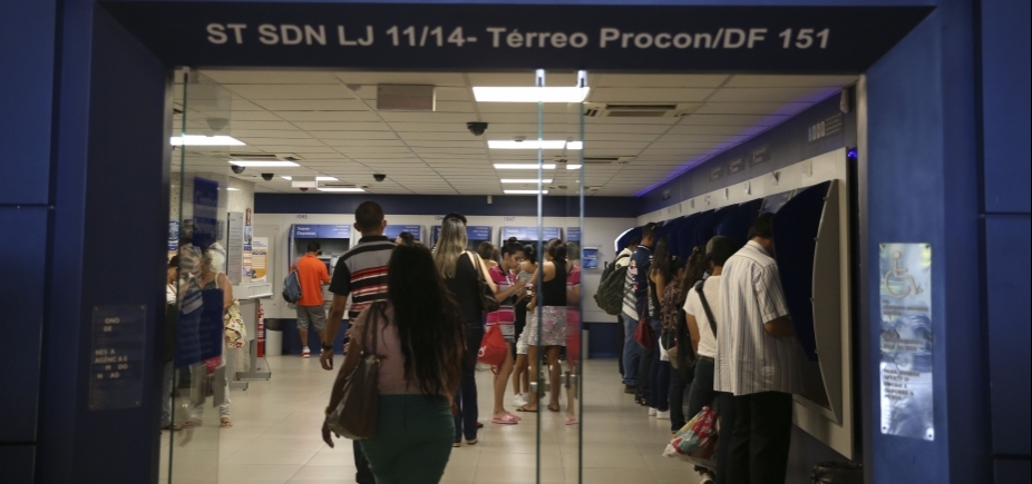 Trabalhadores vão receber parte do lucro do FGTS em agosto: \ [Trabalhadores vão receber parte do lucro do FGTS em agosto: \