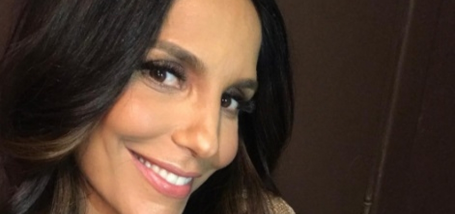 Figurino de Ivete Sangalo chama atenção na web: \ [Figurino de Ivete Sangalo chama atenção na web: \